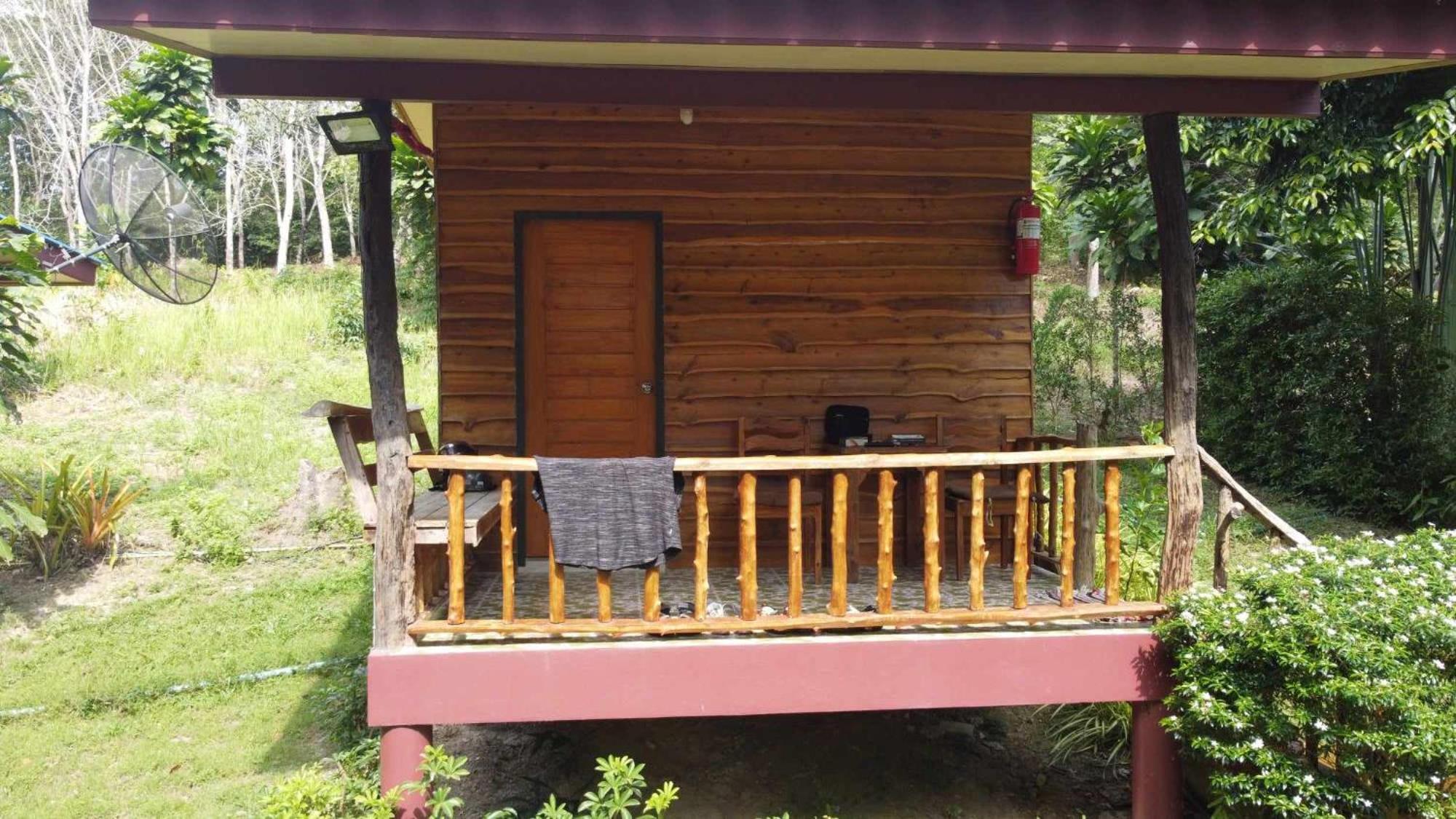 Baan Panseng Bungalow Ko Kut Exterior foto